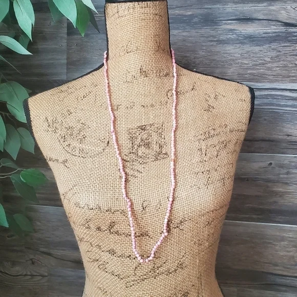 Pastel Pink Beaded Necklace Beachy Summer - Picture 2 of 10
